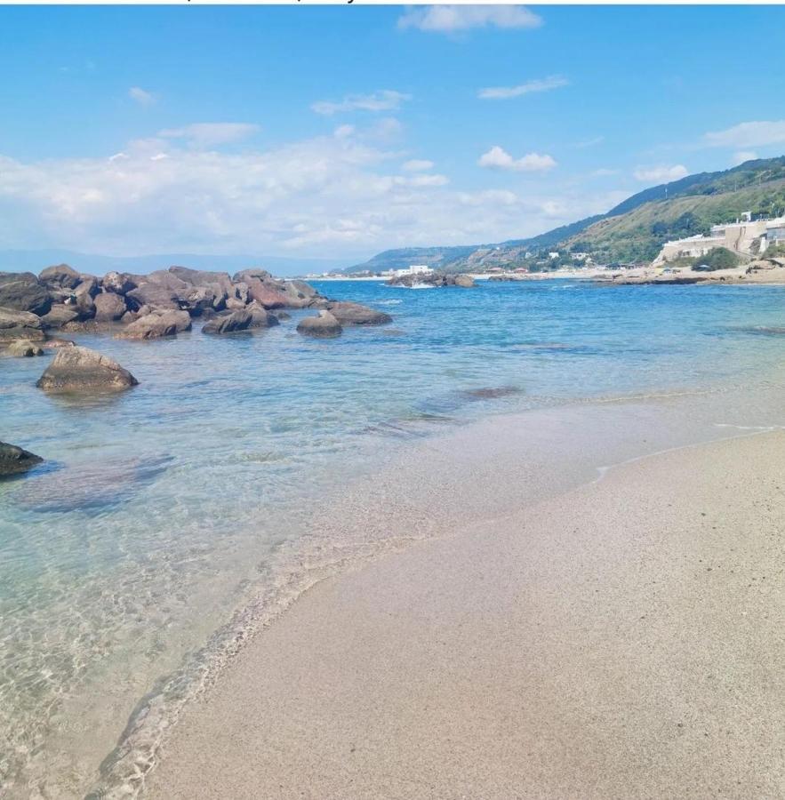 Casa Di Giorgio-Fronte Spiaggia 皮佐 外观 照片
